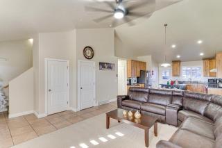 Hike, Golf and Ski Family Home in South Jordan - 1