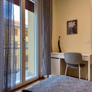 MC 1&2 deluxe flat - 1