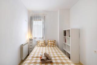 Modern and renewed Apartament Florí - 9