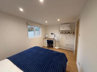 Little Foxwood - Garden Lodge with Sauna - 3