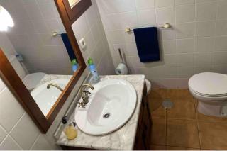 3 Bed Apartment Sleeps 6 with Shared Pool - 6