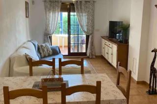 3 Bed Apartment Sleeps 6 with Shared Pool - 5