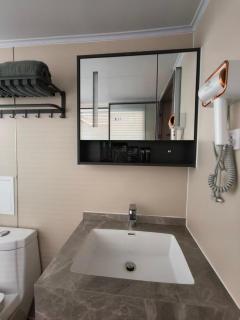 Phuket Patong Buri Resort - 3