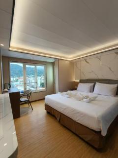 Phuket Patong Buri Resort - 5