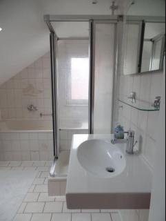 Gemütliche Dachgeschoss Wohnung - 8