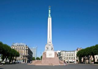 Vintage Charm Flat by Old Town & Freedom Monument - 6