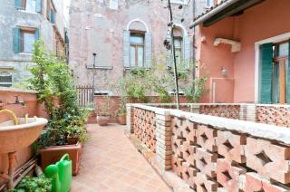 Luxury house canal view, terrace - 3