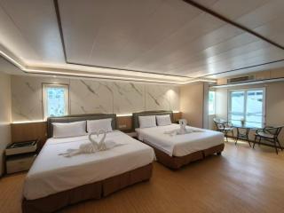 Phuket Patong Buri Resort - 2