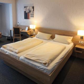 Hotel und Restaurant Teegen - 3