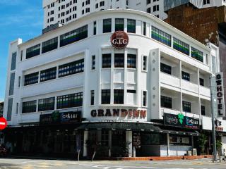 Swing & Pillows - Grand Inn George Town Penang - 6