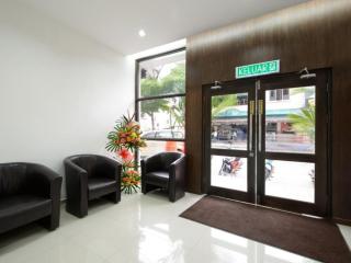 Swing & Pillows - Grand Inn George Town Penang - 2