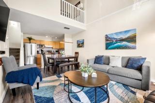 Sleeps 8 Loft with Pool Hot Tub Near Banff - 5