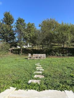 Charming Little House in Brad - 9