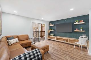 Vineyards Stonewall Escape - Sleek Modern Retreat - 0