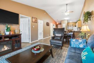 Stunning Water View - Pet Friendly Indoor Pool - 3