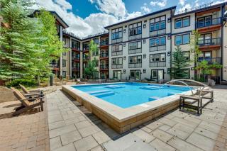 Ski-InandSki-Out Winter Park Condo with Hot Tub Access - 6