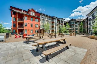 Ski-InandSki-Out Winter Park Condo with Hot Tub Access - 4
