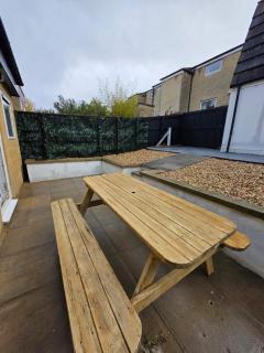 Room in Newly Refurbished House - 3