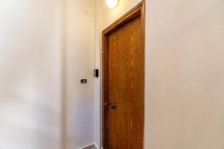 Georgia's Apartment - 8