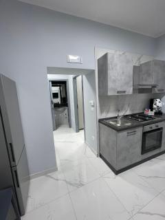 Giovi's Apartments by Central Home - 5