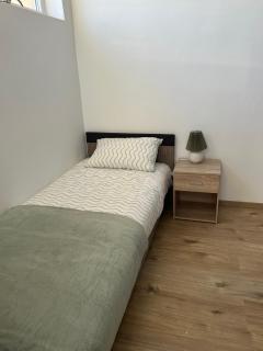 ACÉL Budget Rooms with Free Truck Parking - 3