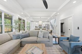 New Modern Luxurious Woodland Retreat home - 0