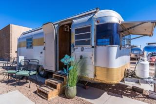 SS Mindy - A Unique Tombstone Stay - 0