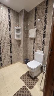 Near Airport hosting - 4