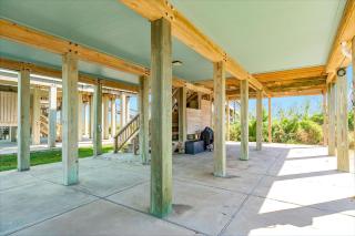 Blue Waves Beachside Calm Gulf Views for Miles - 5