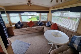 2 Bed Lodge - Parking Garden Site Facilities - 3