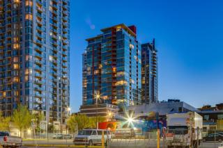 2 Storey Penthouse Panoramic Views Parking Stampede - 1