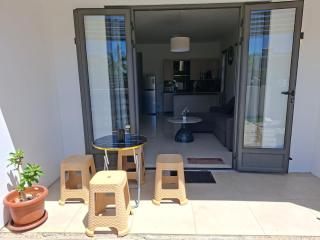 Freesia Apartment 3 by Mau-Rent Houses - 8