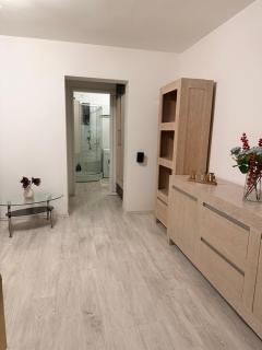 Cozy Apartment 150 m from Târgu Mureș Hospital - 4