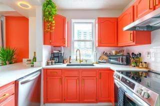 Prime Location Top Rated Clean Parking Free! - 3