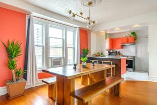 Prime Location Top Rated Clean Parking Free! - 7