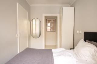 Amazing Apartment in Urban Neighborhood - 3