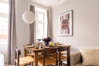 Amazing Apartment in Urban Neighborhood - 8