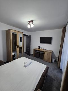 Străjerii Cetății - 7