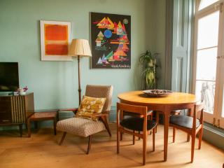 Beautiful sea front apartment with balcony in St Leonards-on-Sea - 9