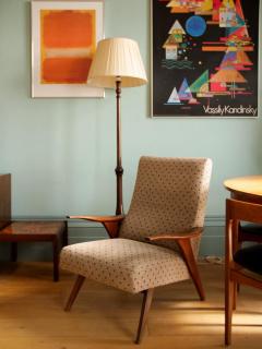 Beautiful sea front apartment with balcony in St Leonards-on-Sea - 2