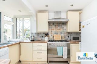 BOURNECOAST: FIRST FLOOR FLAT WITH GARDEN - FM8369 - 6