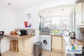 BOURNECOAST: FIRST FLOOR FLAT WITH GARDEN - FM8369 - 4