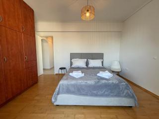 Luxury 3 Bedroom Villa 150sqm with 2 Jacuzzi & Underground Parking - 1