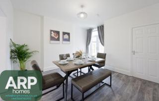 3 Bed House, Free Parking, Garden - 8