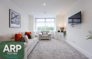 3 Bed House, Free Parking, Garden - 0