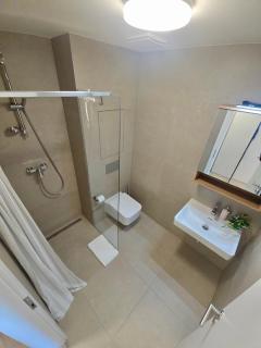 Emma's Appartment with Free Parking - 5