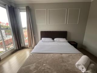 Bom retiro · 6 km Aeroporto/ 1 km do Shopping Garten/2km Square - 7