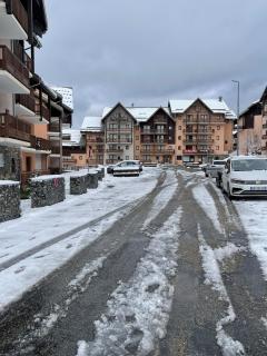 Résidence Les Lumières des Neiges et parking - 8