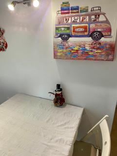 20 mins from city centre, rural house - 1