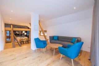 Lippenhof - Unter der Linde - 9